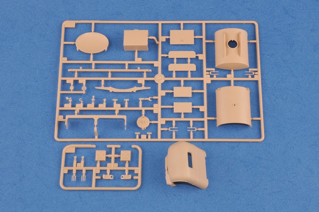 Hobby Boss 83830 US GMC CCKW 750 gallon Tanker 1/35 – Bild 5