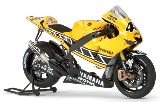 Tamiya 14114 Yamaha YZR-M1 50th Anniversary 1/12 – imagen 2