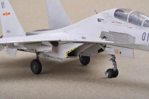Trumpeter 01659 Russian Su-30MKK Flanker G 1/72 – imagen 12