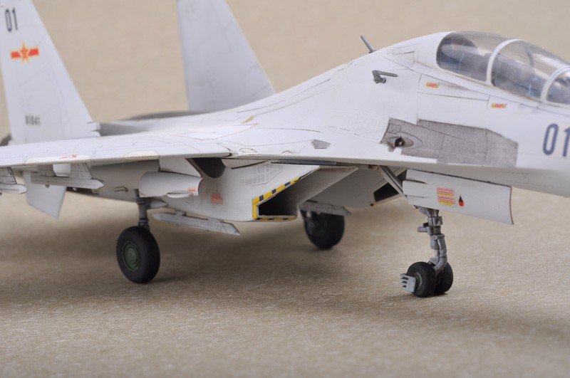 Trumpeter 01659 Russian Su-30MKK Flanker G 1/72 – imagen 12