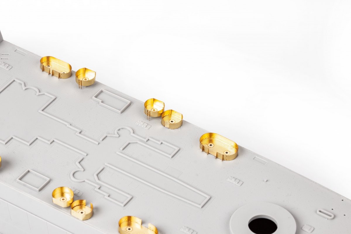 Eduard 53289 USS Alaska CB-1 part 1 HOBBY BOSS 1/350 – imagen 11