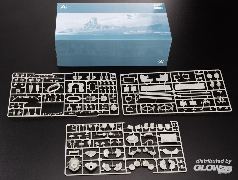 Glow2B 5058052 Yamato Battleship Premium 1/200 – imagen 3