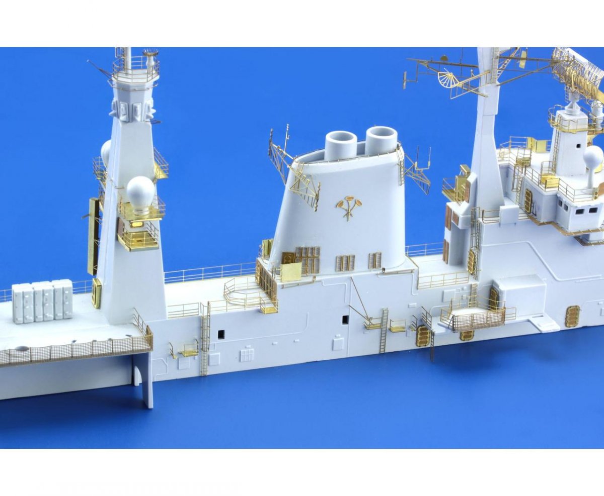 Eduard 53136 HMS Illustrious superstructure AIRFIX 1/350 – image 8