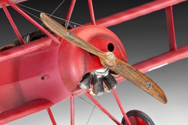 Revell 04682 Triplan Fokker Dr.I (1/48) – image 4