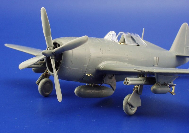 Eduard 73222 P-47D-20 1/72 TAMIYA – imagen 3