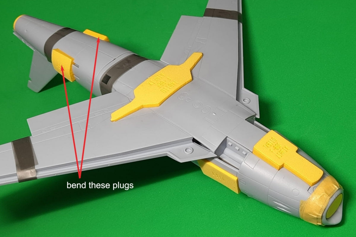 Omask 748110 F-86F Sabre wheel bay plugs (for Airfix) 1/48 – immagine 2