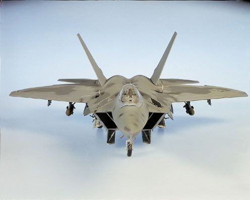 Italeri 1207 F-22 Raptor 1/72 – imagen 3