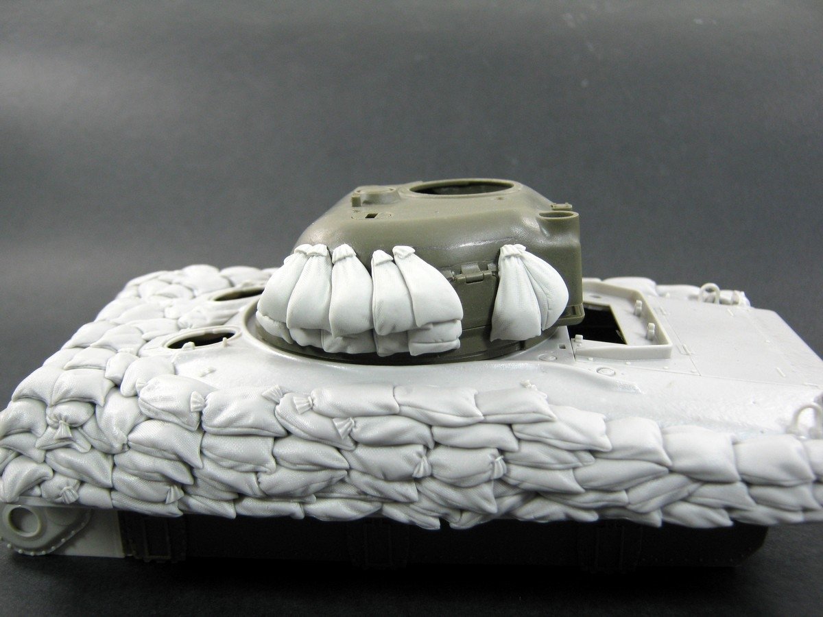 Panzer Art RE35-139 Heavy sand armor for M4A1 tank (Early hull) 1/35 – image 3