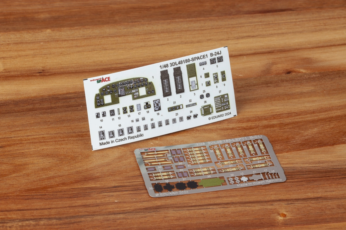 Eduard 3DL48180 B-24J SPACE HOBBY BOSS 1/48