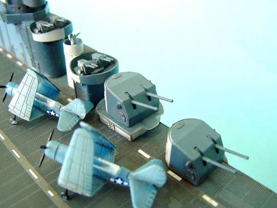 Trumpeter 05603 Porte-avions américain CV-10 Yorktown 1944 (1/350) – image 3