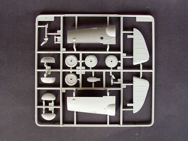 Trumpeter 02408 Messerschmitt Bf109 G-6 late version 1/24 – image 9
