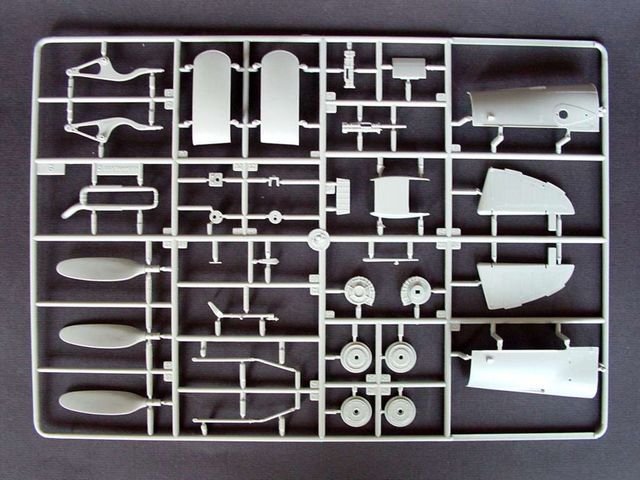 Trumpeter 02409 Messerschmitt Bf109 G-10 1/24 – imagen 5