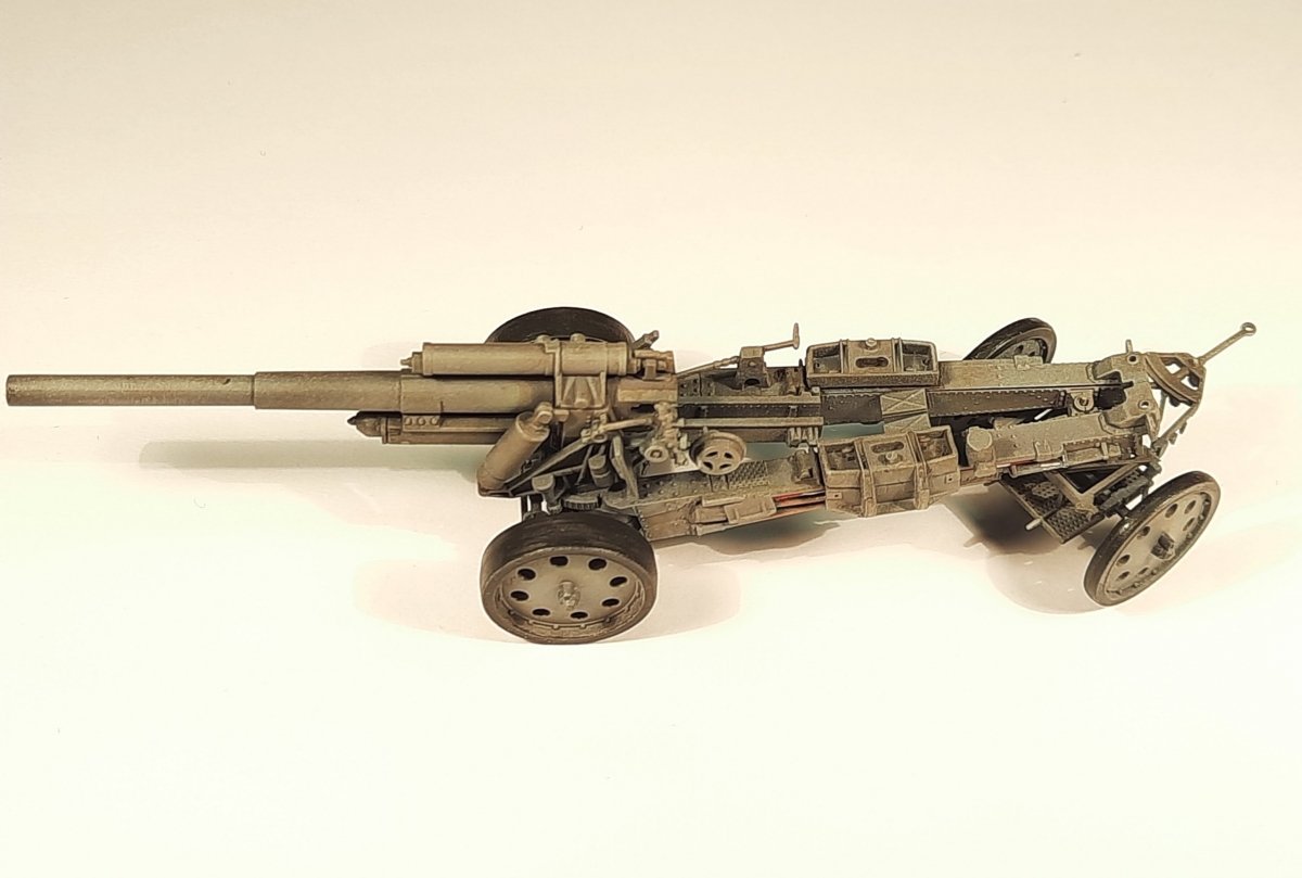 First To Fight PL089 SFH18 150mm Niemiecka Ciężka Haubica Polowa do Trakcji Mechanicznej 1/72 – imagen 3