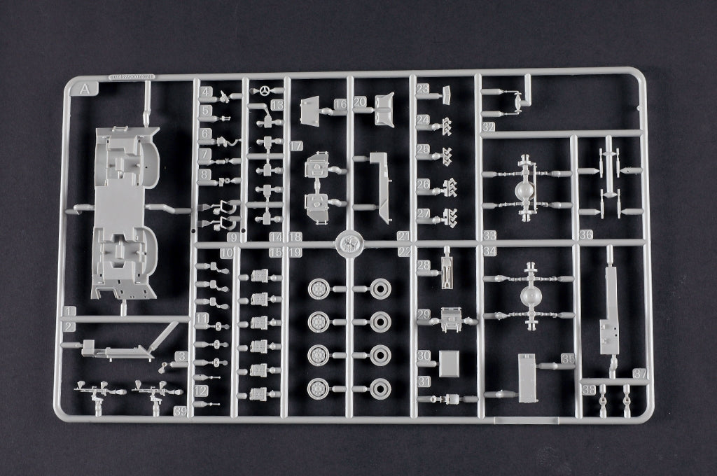 Trumpeter 07441 V-150 Commando avec canon de 20 mm 1/72 – image 4