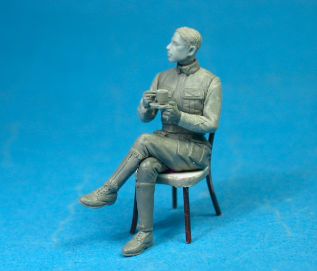 Copper State Models F32-050 French airman coffee with croissant 1/32 – immagine 3