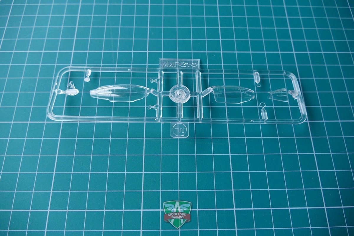 Modelsvit 72021 MiG-21F(Izdeliye &amp;quot;72&amp;quot;) Soviet supersonic fighter 1/72 – imagen 2