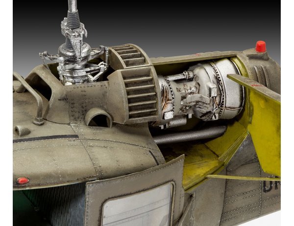 Revell 04960 Bell UH-1C 1/35 – image 6