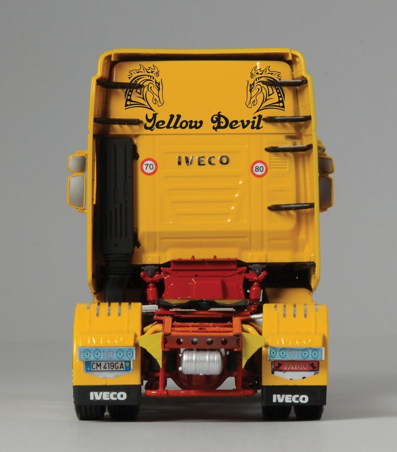 Italeri 3898 IVECO STRALIS YELLOW DEVIL 1/24 – Bild 7