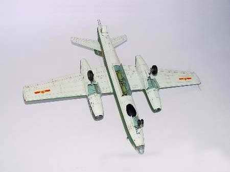 Trumpeter 01604 Ilyushin IL-28 Beagle 1/72 – image 4