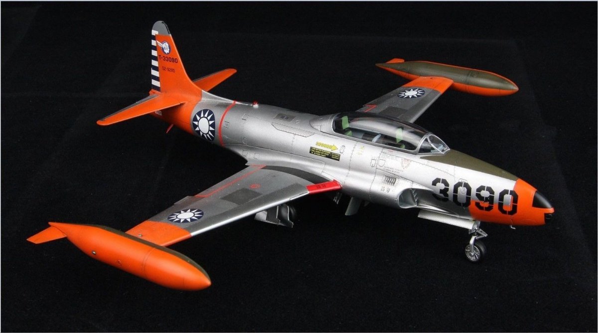 Great Wall Hobby S4805 RoCAF T-33A Shooting Star 1/48 – imagen 5