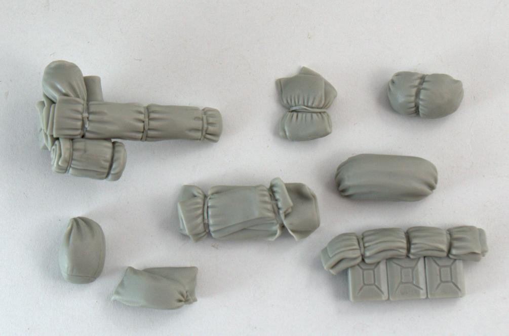 Panzer Art RE35-467 Stowage set for Carro Armato L6/40 1/35 – imagen 4