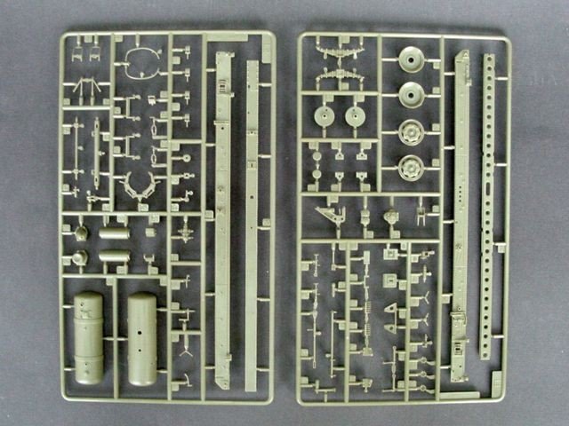 Trumpeter 00205 HQ-2 Missile With Loading Cabin 1/35 – immagine 4