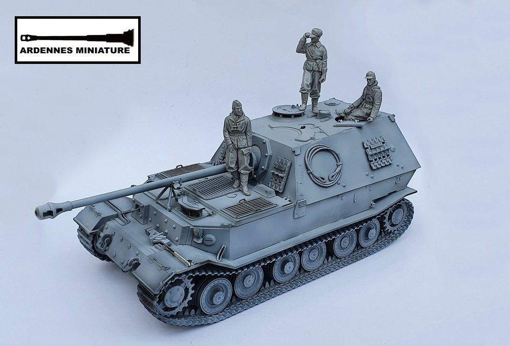 Ardennes Miniature 35012 ON THE HUNT 1/35 – immagine 2