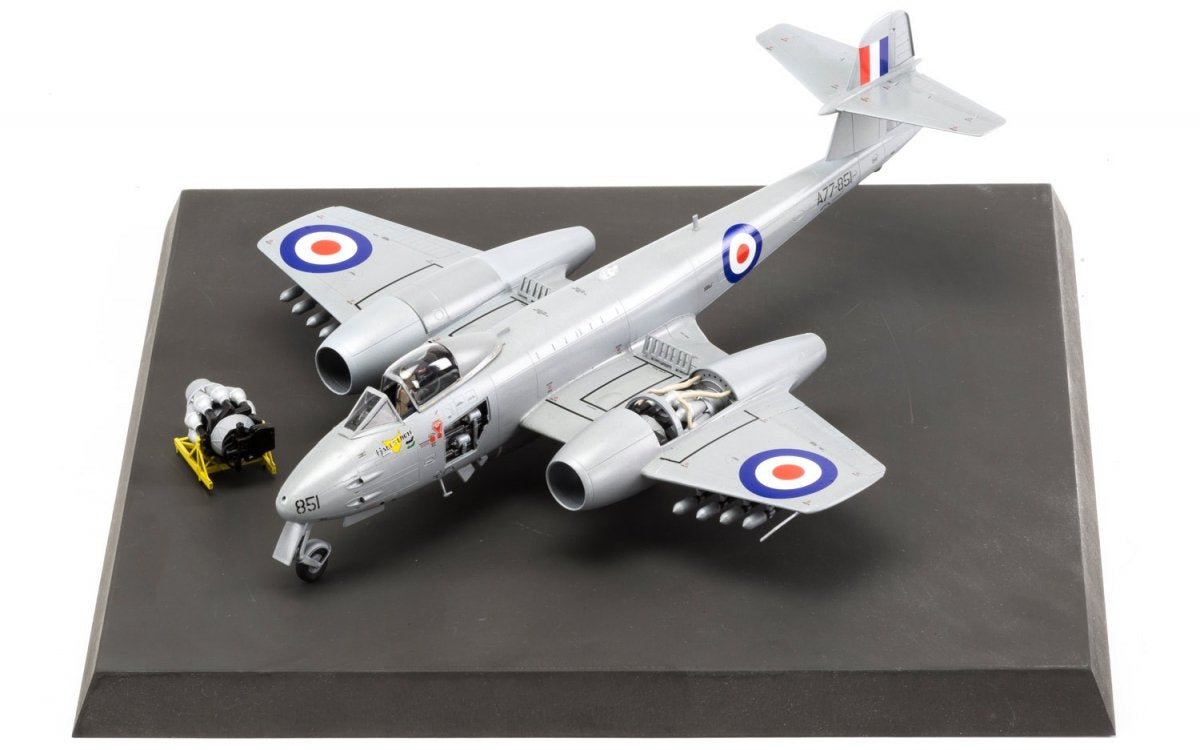 Airfix 09184 Gloster Meteor F8 Korean War 1/48 – immagine 2