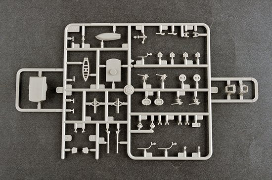Trumpeter 05349 Croiseur lourd italien Gorizia 1/350 – image 7