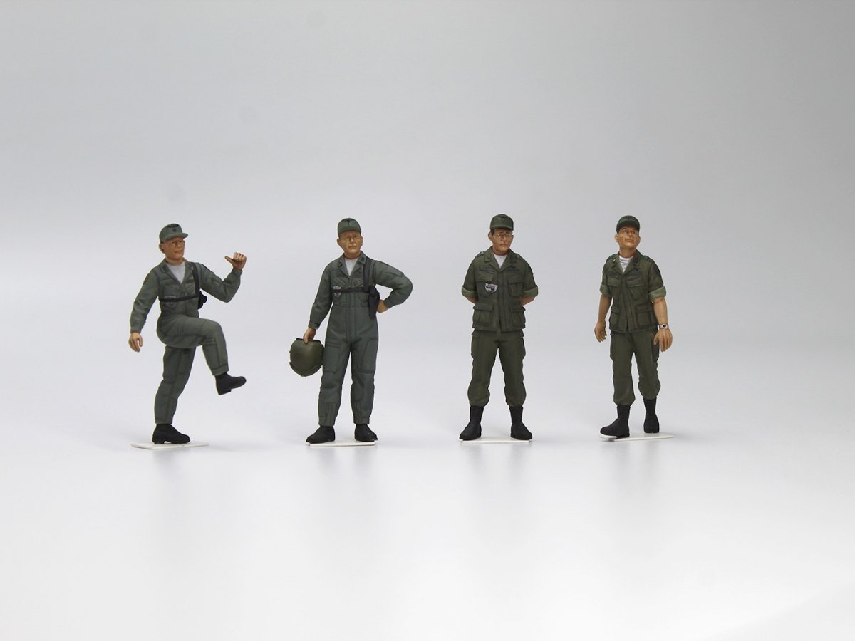 ICM 53101 US Helicopter Pilots (1960s-1970s) 1/35 – immagine 13
