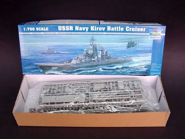 Trumpeter 05707 USSR Kirov Battle Cruiser 1/700 – imagen 4