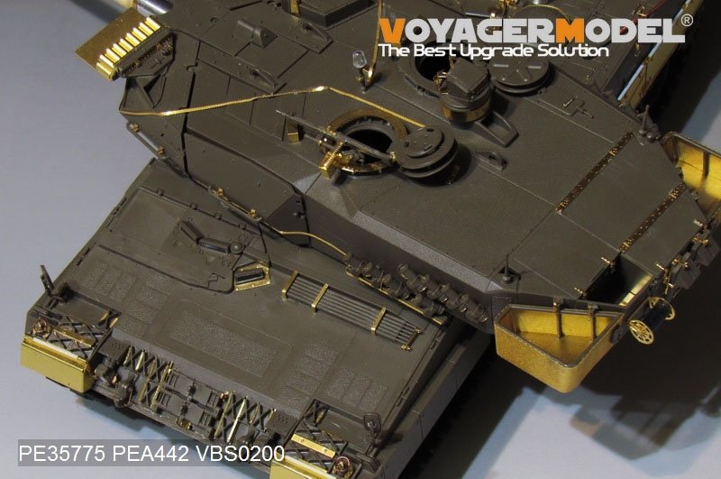 Voyager Model PE35775B Modern German Leopard 2A5 Basic ( Ver.B Gun barrel Include)(For TAMIYA 35242) 1/35 – image 3
