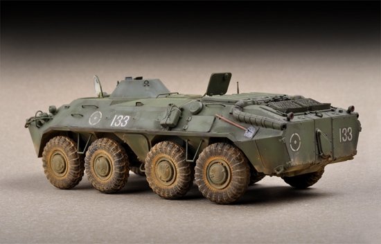 Trumpeter 07137 BTR-70 APC russe, version initiale, échelle 1/72