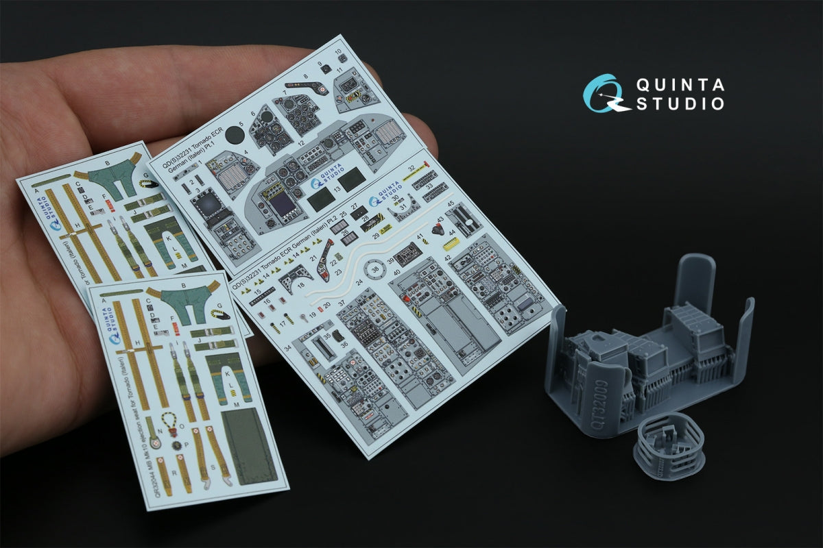 Intérieur imprimé en 3D et coloré sur papier décalcomanie (Italeri) de la Quinta Studio QD+32231 Tornado ECR (avec pièces en résine imprimées en 3D) à l&amp;#39;échelle 1/32 – image 2