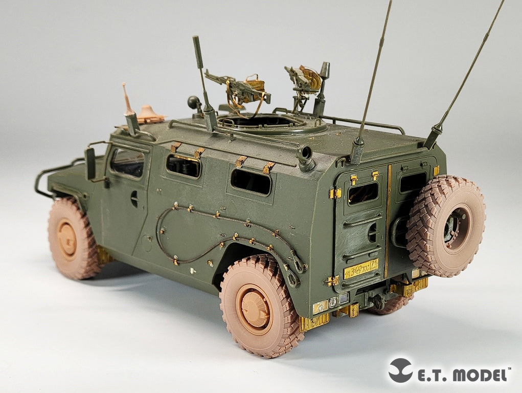 E.T. Model P35-154 Russian GAZ-233014 STS TIGER Armored High-Mobility Vehicle Sagged Wheels For Meng Kit 1/35 – zdjęcie 6