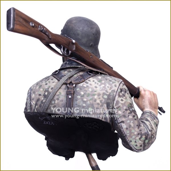 Young Miniatures YM1895 Jeune soldat allemand Seconde Guerre mondiale 1/10  – image 4