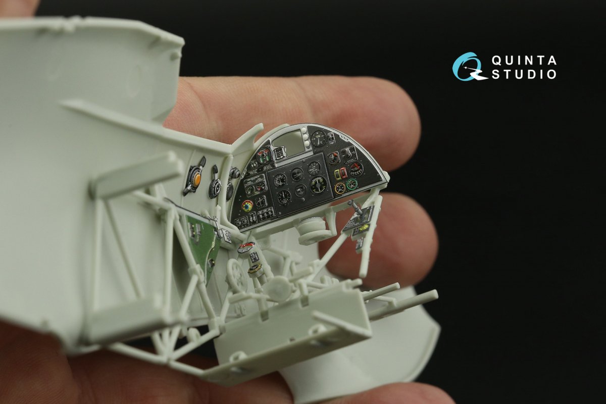 Intérieur imprimé en 3D et coloré sur papier décalcomanie (Revell) pour le Hawker Hurricane Mk.IIb (Quinta Studio QD32139), échelle 1/32 – image 2