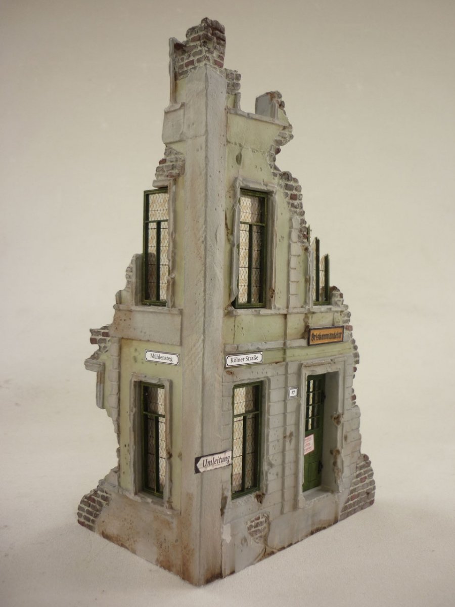 RT-Diorama 35256 Corner Ruin 1/35 – imagen 4