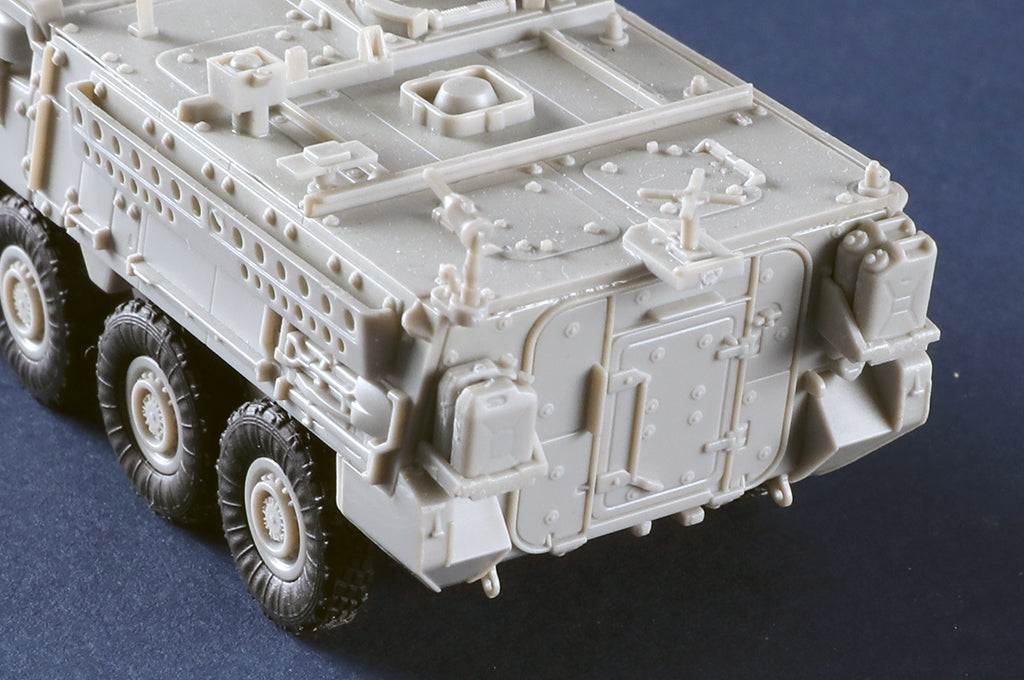 Trumpeter 07423 M1130 Stryker Véhicule de commandement 1/72 – image 7
