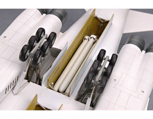 Trumpeter 01620 Tu-160 BLACKJACK 1/72 – immagine 8
