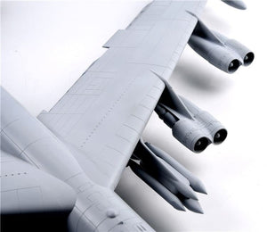 Modelcollect UA72200 B-52H U.S. Stratofortress strategic Bomber 1/72 – imagen 11