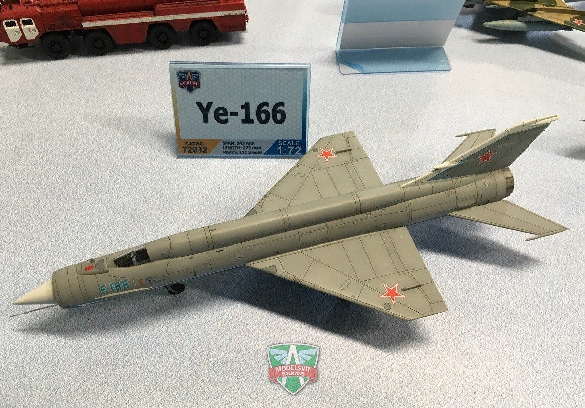 Modelsvit 72032 Ye-166 Intercepteur expérimental lourd 1/72 – image 2
