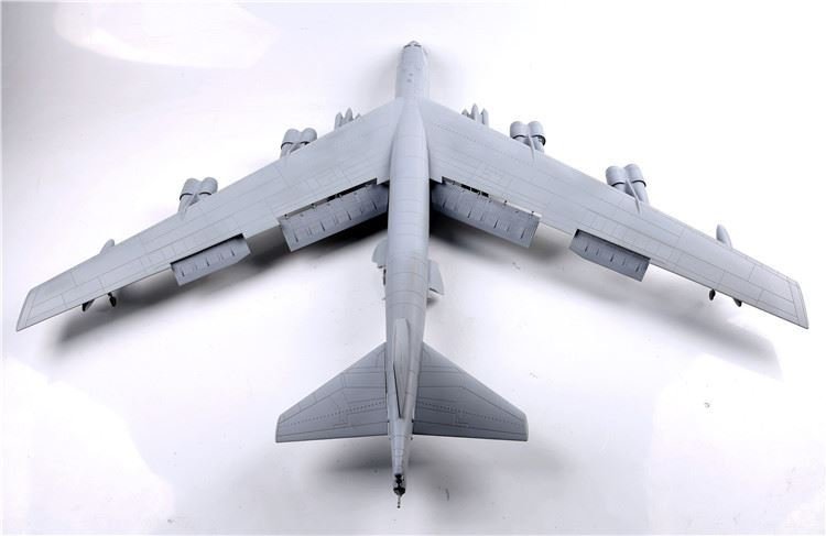 Modelcollect UA72200 B-52H U.S. Stratofortress strategic Bomber 1/72 – imagen 4