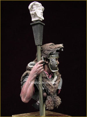 Young Miniatures YH1834 ROMAN SIGNIFER 1st Century A.D(II) 1/10 – immagine 8