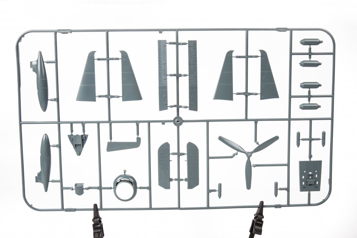 Eduard 84194 F6F-3 Hellcat Weekend Edition 1/48 – immagine 9