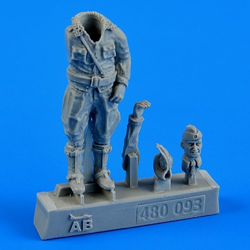 Aerobonus 480093 German Luftwaffe Pilot WWII 1/48