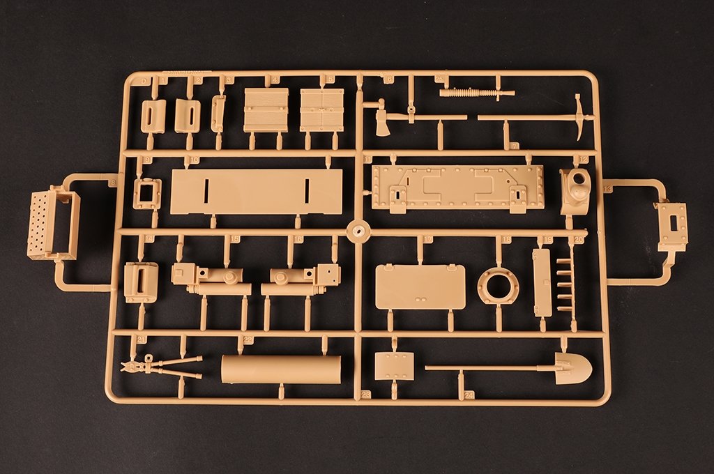 Hobby Boss 82603 38(t) tank E/F type 1/16 – zdjęcie 21