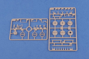 Hobby Boss 83801 US White 666 Cargo Hard Top 1/35 – image 9