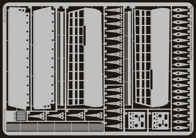 Eduard BIG3236 P-40B 1/32 TRUMPETER – image 5