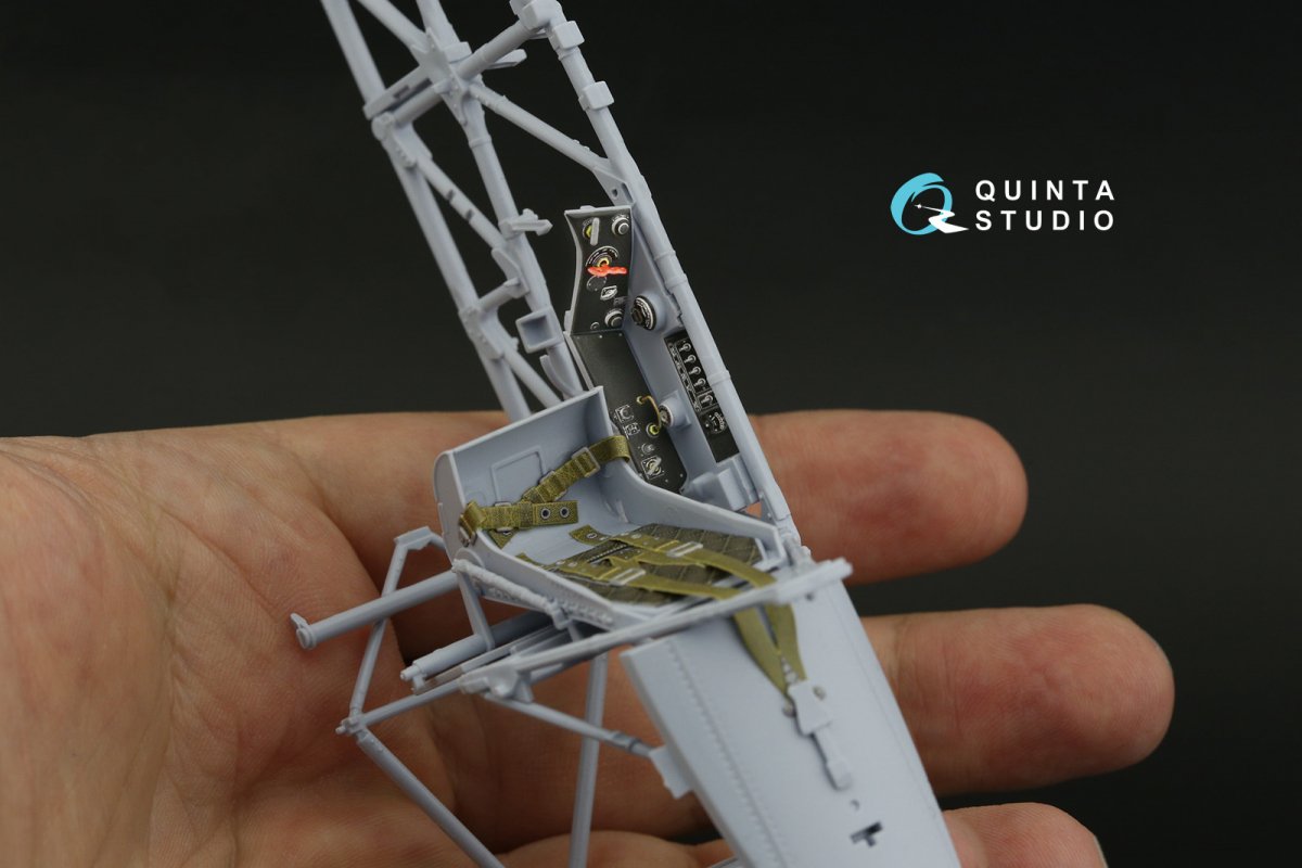 Quinta Studio QD24002 Hawker Typhoon (Car Door) 3D-Printed &amp;amp; coloured Interior on decal paper (Airfix) 1/24 – immagine 5